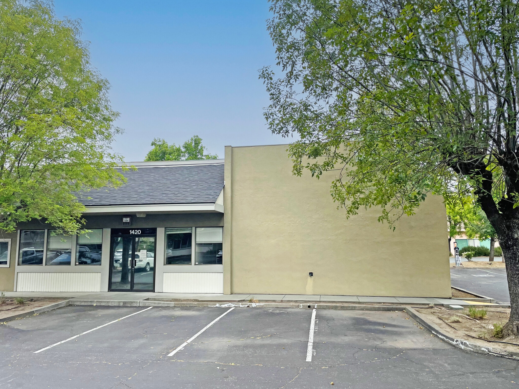 1420 Guerneville Rd, Santa Rosa, CA for lease Building Photo- Image 1 of 3