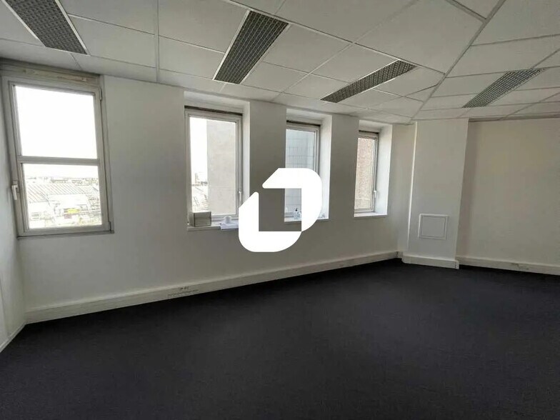 1 Rue Du Pré Saint Gervais, Pantin for lease - Interior Photo - Image 2 of 6