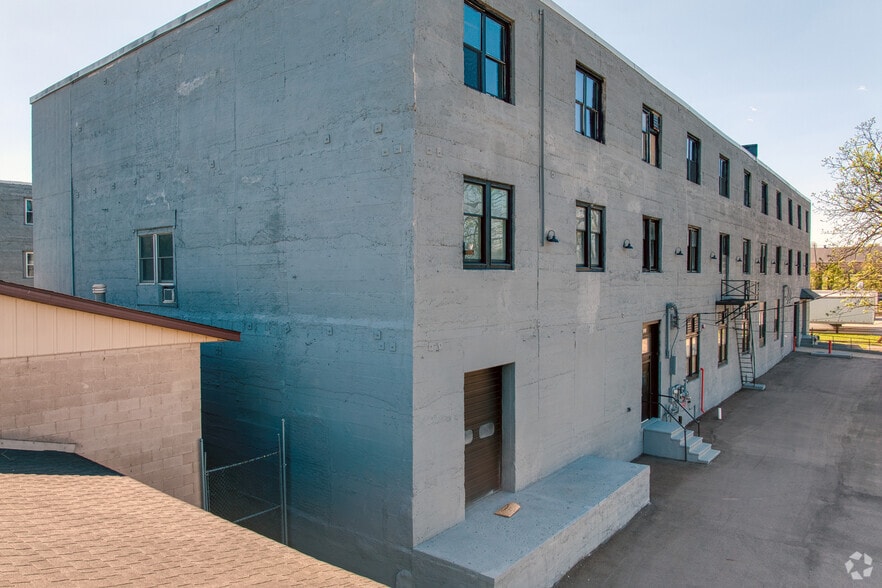 1811 Factory St, Kalamazoo, MI for sale - Building Photo - Image 3 of 34