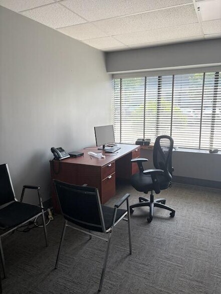 109 Sanford St, Hamden, CT à louer - Photo intérieure - Image 3 de 6