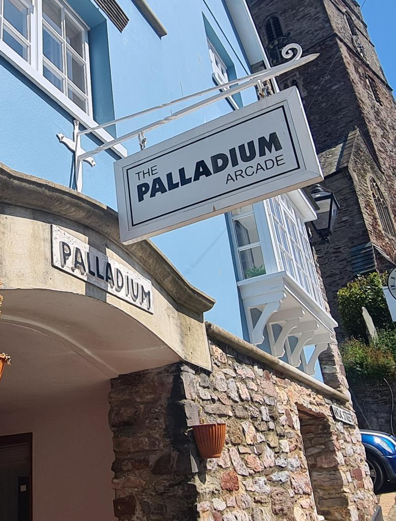 Duke St, Dartmouth à louer Photo du bâtiment- Image 1 de 8