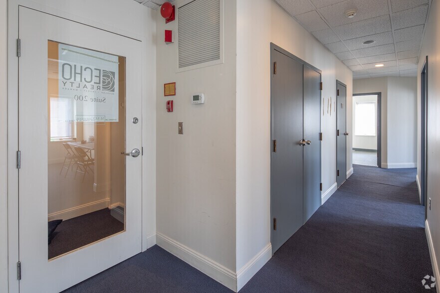 2170-2176 Wisconsin Ave NW, Washington, DC à vendre - Photo intérieure - Image 3 de 22