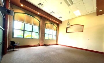 6200 State St, Saginaw, MI for lease Interior Photo- Image 1 of 7
