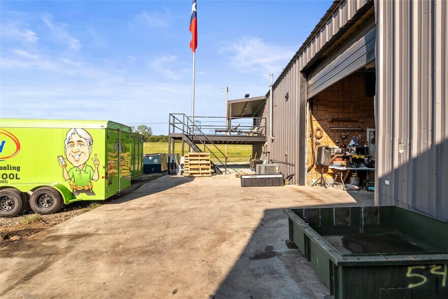600-608 FM 981, Blue Ridge, TX à vendre - Photo du bâtiment - Image 2 de 23
