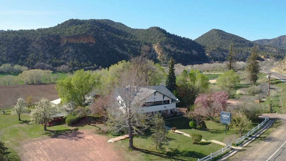 295 N Main St, Glendale, UT à vendre - Vidéo sur l’inscription commerciale - Image 2 de 54