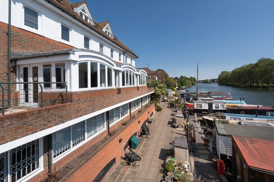 Lower Teddington Rd, Kingston Upon Thames à louer - Photo du bâtiment - Image 2 de 16