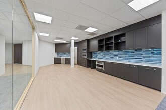 2 Ada, Irvine, CA à louer Photo intérieure- Image 2 de 7