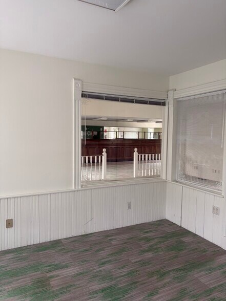 2584 Dixwell Ave, Hamden, CT à louer - Photo du bâtiment - Image 3 de 7