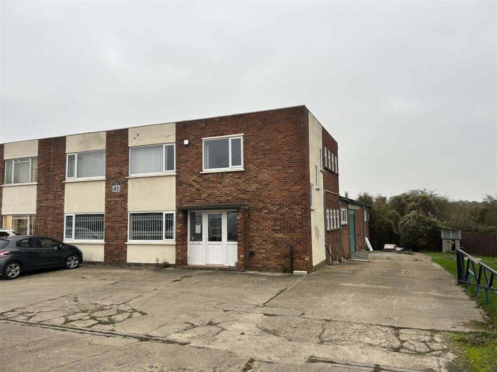 Gwash Way, Stamford for lease Building Photo- Image 1 of 2