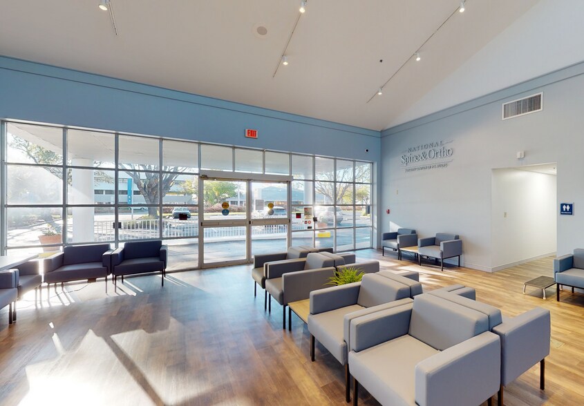 4035 Evans Ave, Fort Myers, FL à vendre - Photo du bâtiment - Image 3 de 8