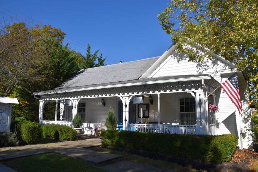 290 Lafayette St, Lewisburg, WV à vendre - Photo principale - Image 1 de 1