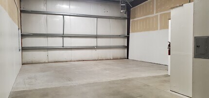 24023 NE Shea Ln, Wood Village, OR à louer Photo intérieure- Image 2 de 14