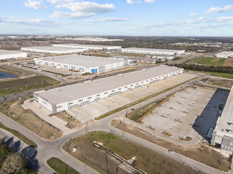 3500 N Dallas Ave, Lancaster, TX à vendre - Photo du bâtiment - Image 2 de 4
