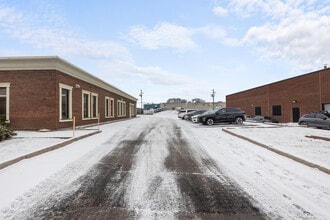 74-76 Boul Brunswick, Dollard-des-Ormeaux, QC à louer Photo intérieure- Image 1 de 30