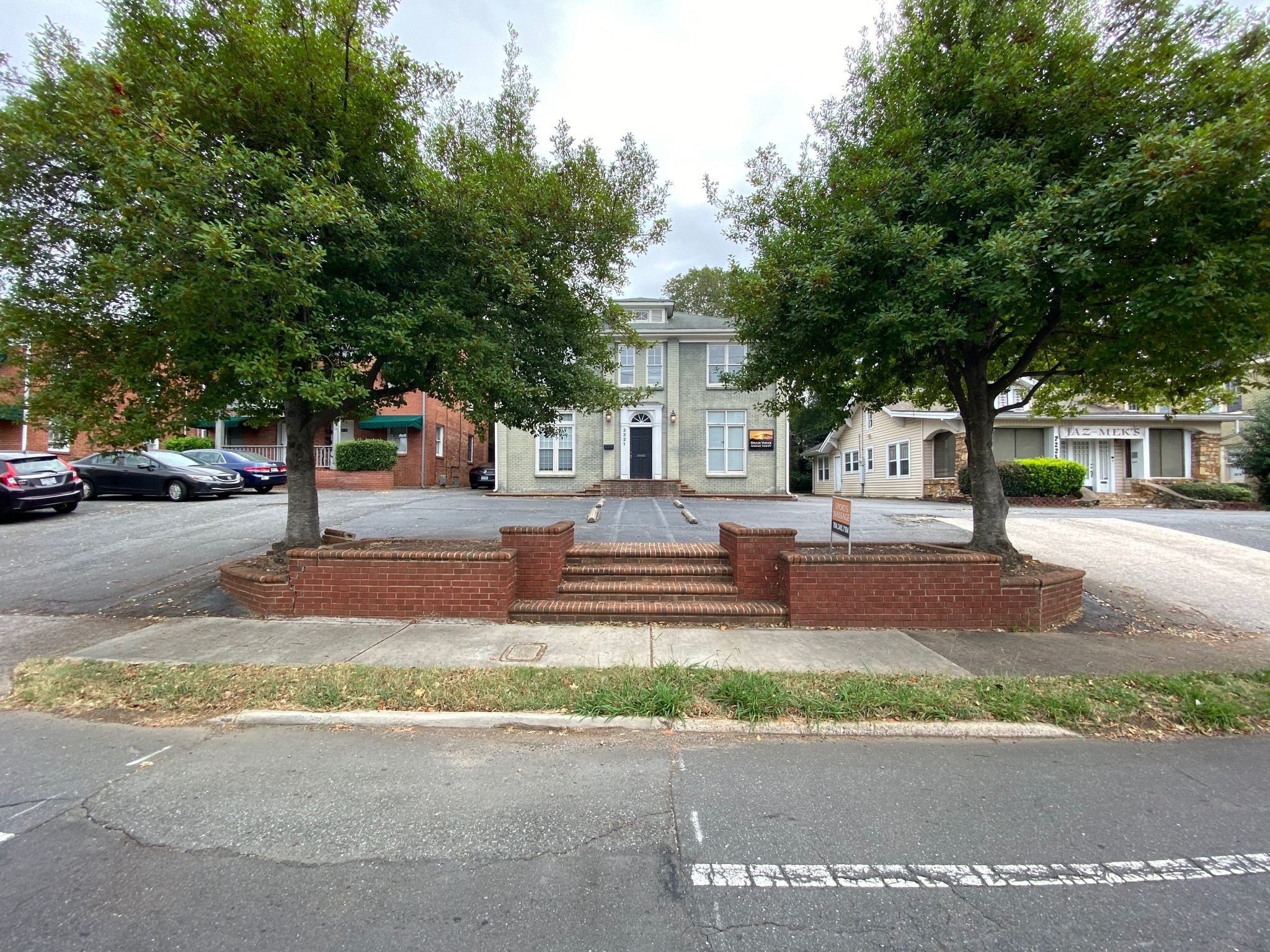 2221 Park Rd, Charlotte, NC for sale Building Photo- Image 1 of 1