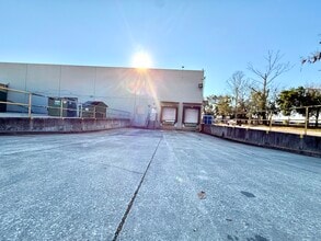 8102 Blanding Blvd, Jacksonville, FL for lease Interior Photo- Image 1 of 8