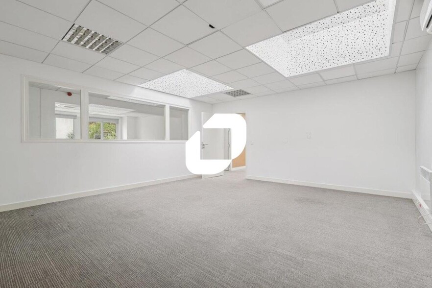 17-21 Rue Letellier, Paris for lease - Building Photo - Image 2 of 15