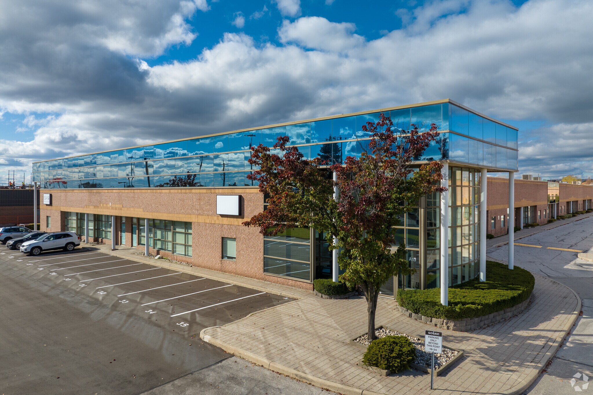 3375 N Service Rd, Burlington, ON à vendre Photo principale- Image 1 de 1