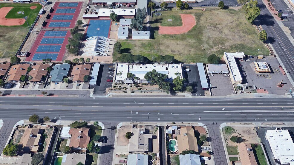 12020 N 35th Ave, Phoenix, AZ à vendre - Photo du bâtiment - Image 3 de 16