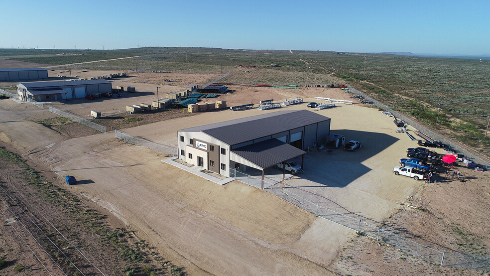 1883 U.S. Hwy 285, Fort Stockton, TX à louer - Photo principale - Image 1 de 13