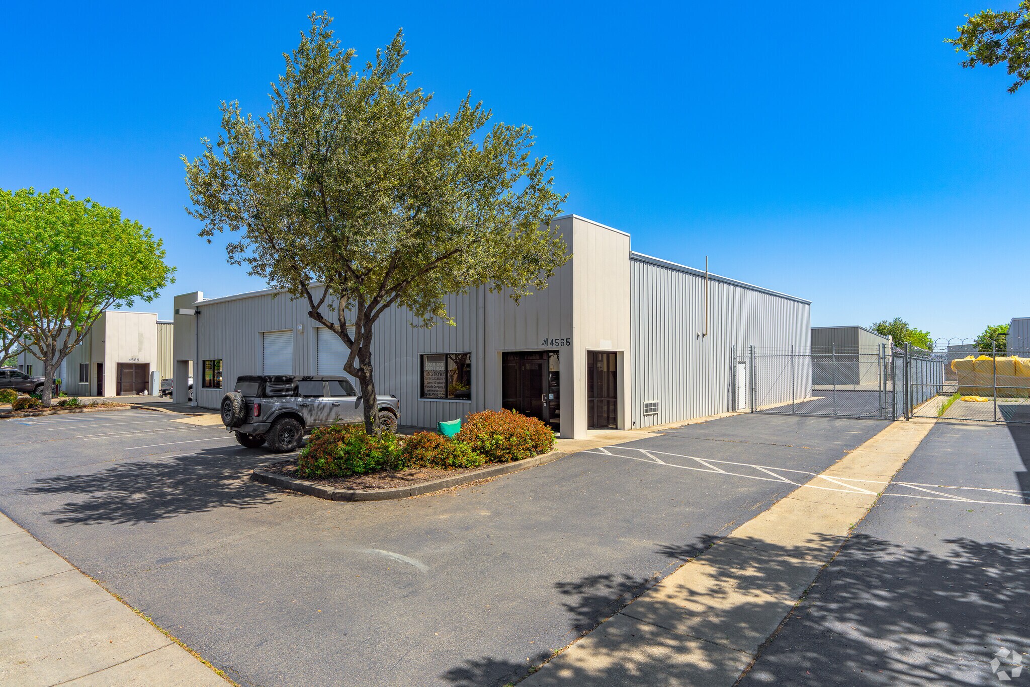 4565 Skyway Dr, Olivehurst, CA à louer Photo du bâtiment- Image 1 de 13