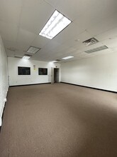 209 S Main St, Belen, NM for lease Lobby- Image 2 of 9