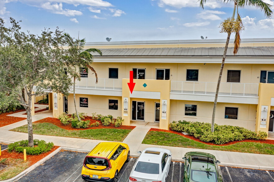 2781 Vista Pky, West Palm Beach, FL for lease - Building Photo - Image 2 of 11