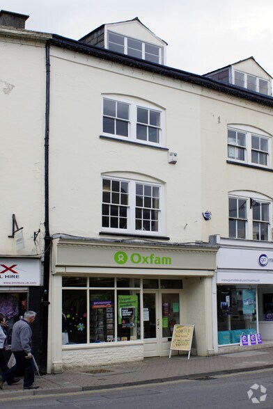 14-15 Agincourt Sq, Monmouth à vendre - Photo du bâtiment - Image 3 de 6