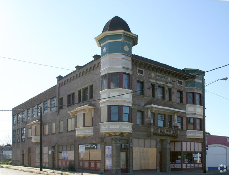 5362 Broadway Ave, Cleveland, OH à vendre - Photo du bâtiment - Image 3 de 4