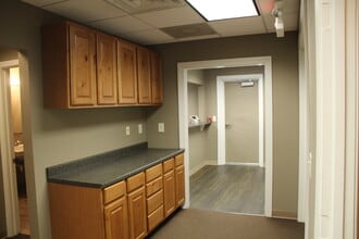 901 E Loula St, Olathe, KS for sale Interior Photo- Image 2 of 7
