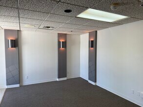 72078 Corporate Way, Thousand Palms, CA for lease Interior Photo- Image 1 of 17