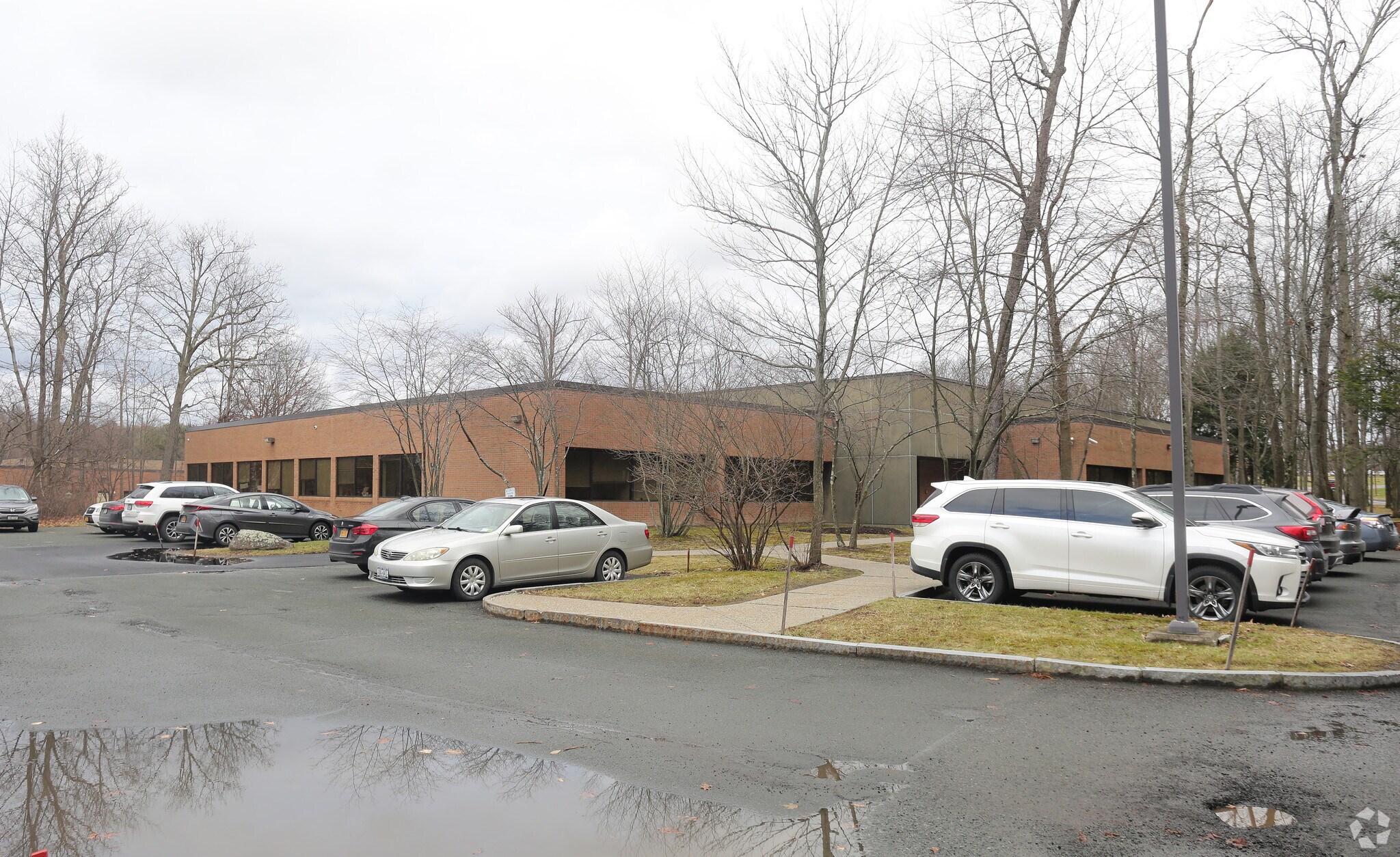 125 Jordan Rd, Troy, NY for lease Primary Photo- Image 1 of 5