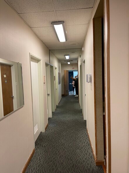 13711 Van Nuys Blvd, Pacoima, CA à louer - Photo intérieure - Image 2 de 5