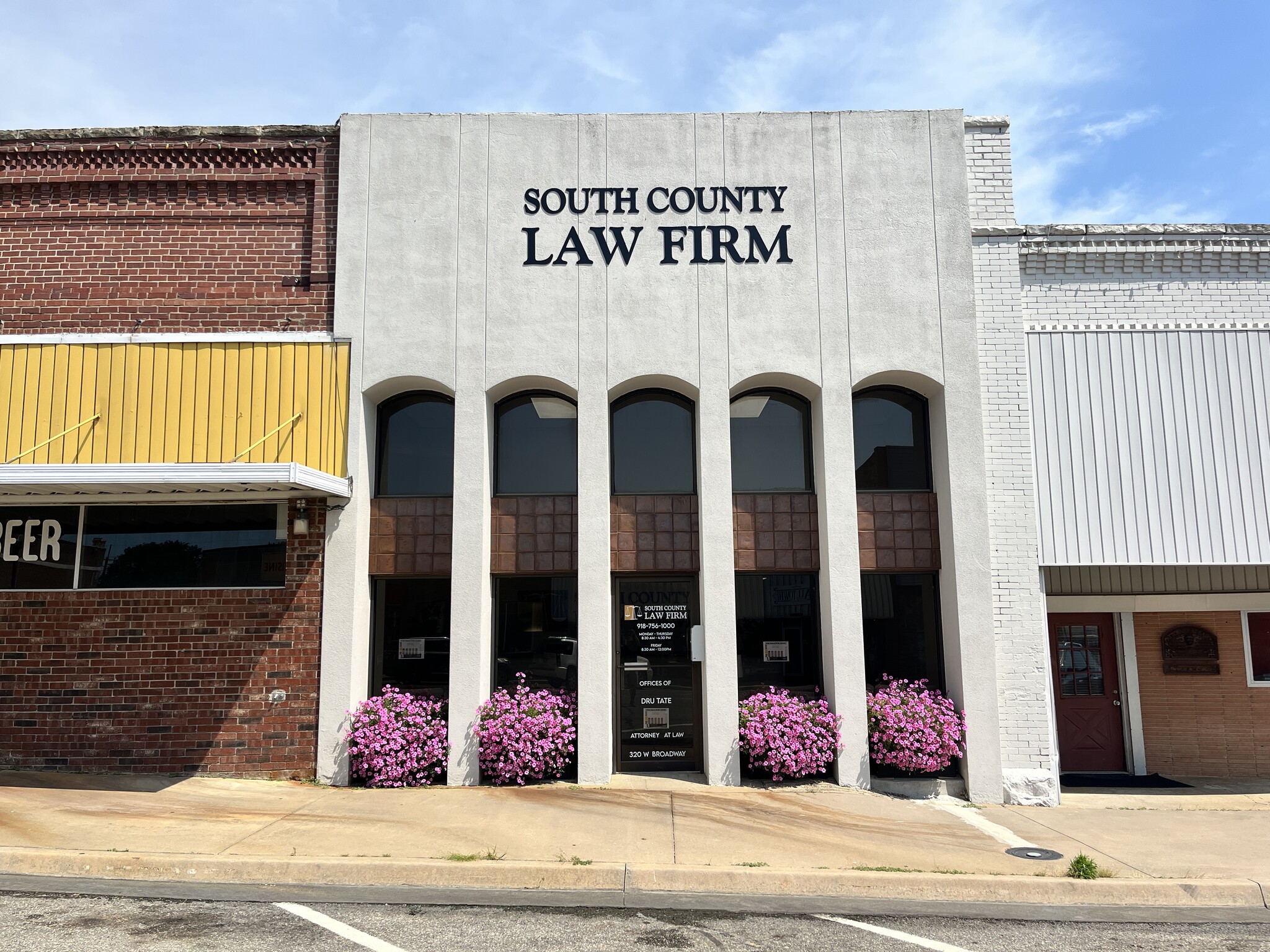 320 W Broadway St, Okemah, OK for sale Primary Photo- Image 1 of 14