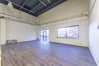 1519 E Main St, St Charles, IL à louer Photo intérieure- Image 2 de 3