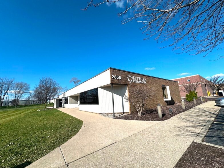 2855 Byron Center Ave SW, Wyoming, MI for sale - Building Photo - Image 2 of 13
