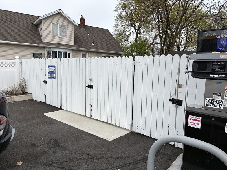 281 Altamont Ave, Schenectady, NY à vendre - Photo du bâtiment - Image 2 de 5