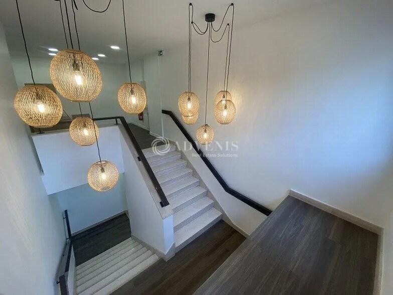 Bureau dans Viroflay à louer - Photo intérieure - Image 3 de 7