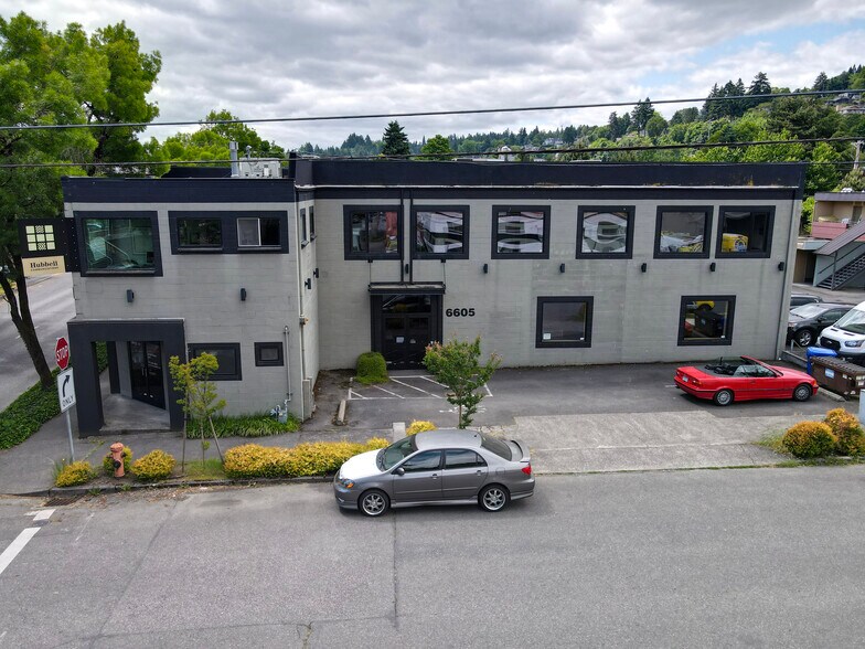 6605 SW Macadam Ave, Portland, OR à vendre - Photo du bâtiment - Image 2 de 17