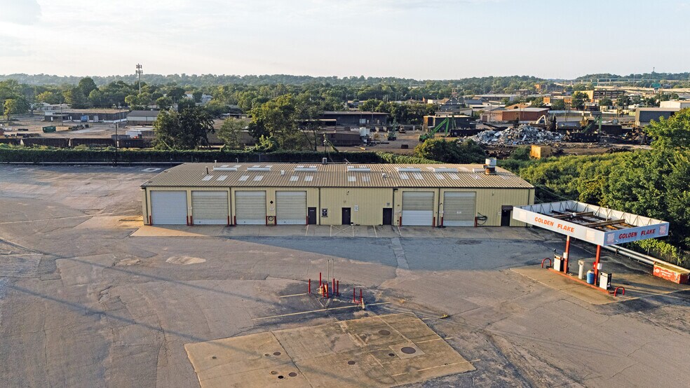 1 Golden Flake Dr, Birmingham, AL à vendre - Photo du bâtiment - Image 2 de 3