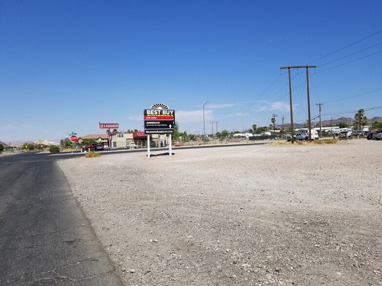 Dinkledorf Rd, Henderson, NV à vendre - Photo du bâtiment - Image 3 de 7