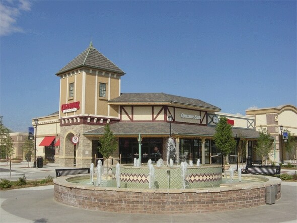 10443 Town Center Dr, Westminster, CO for lease - Building Photo - Image 2 of 6