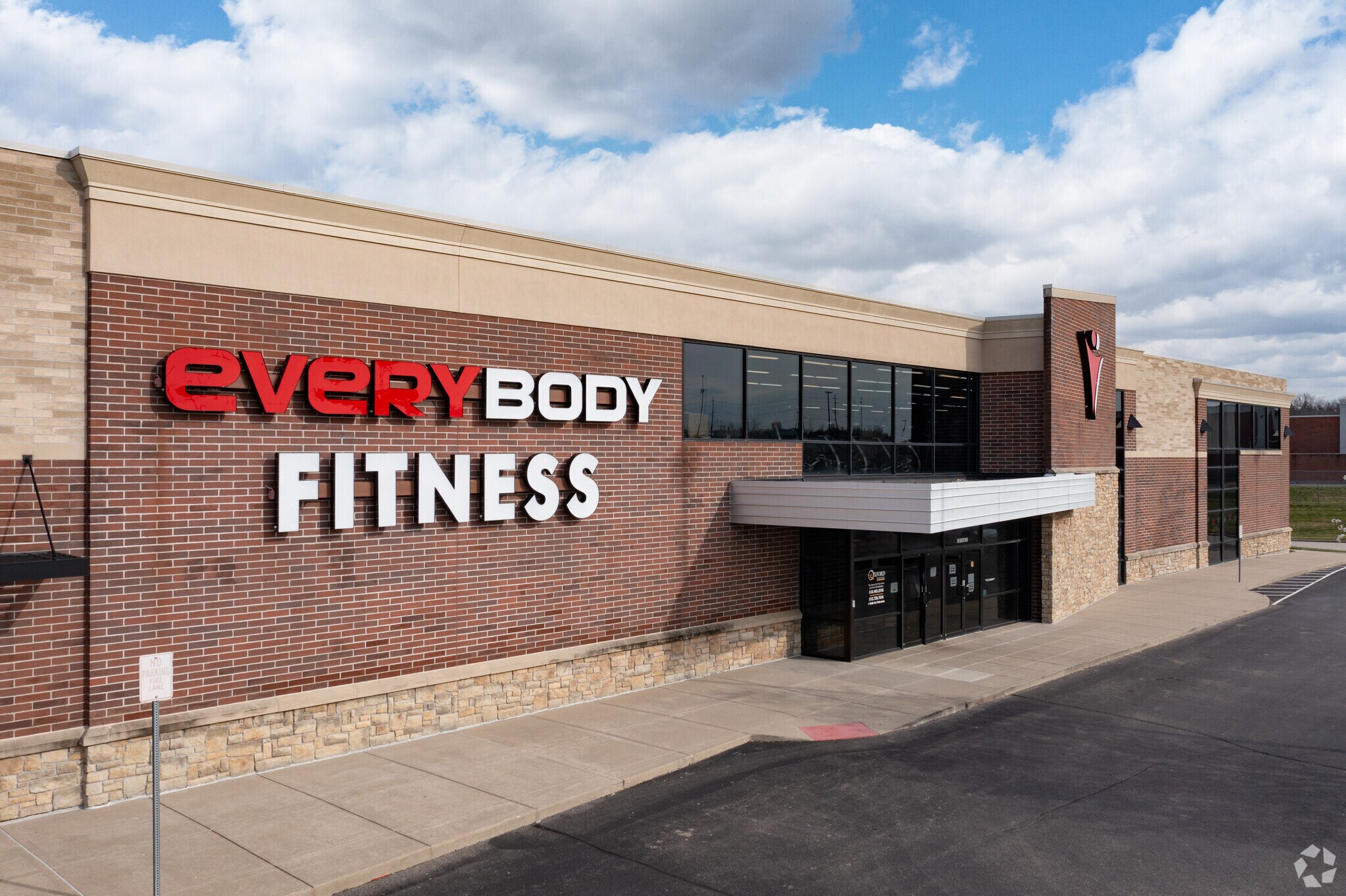 8288 Cincinnati Dayton Rd, West Chester, OH à louer Photo du bâtiment- Image 1 de 10