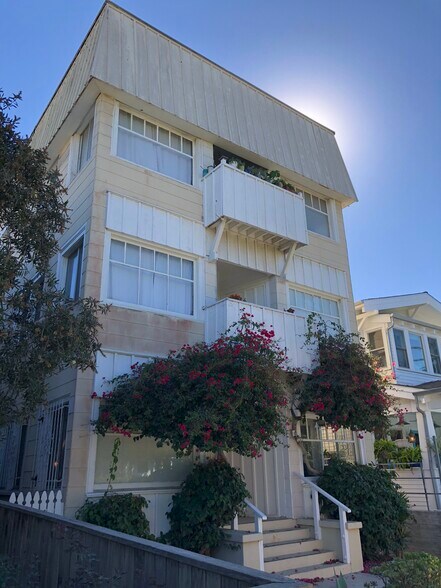 30 Dudley Ave, Venice, CA à vendre - Photo du bâtiment - Image 2 de 15
