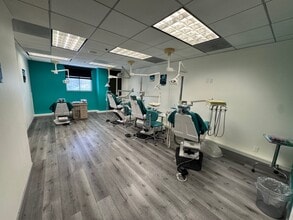 16260 Ventura Blvd, Encino, CA à louer Photo intérieure- Image 2 de 11