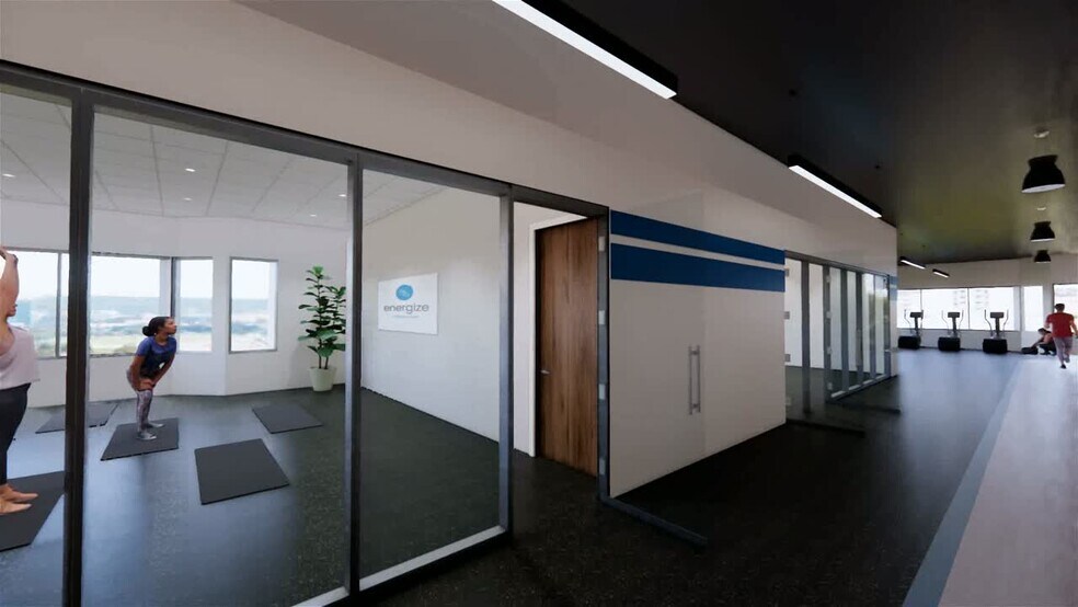 111 Monument Cir, Indianapolis, IN à louer - Vidéo sur l’inscription commerciale - Image 2 de 11