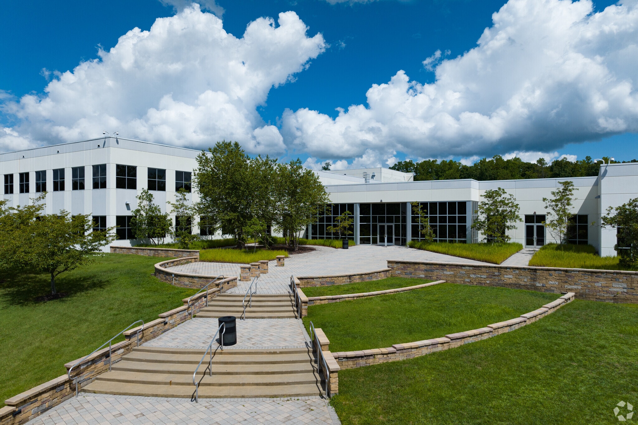 11751 Meadowville Ln, Chester, VA for sale Primary Photo- Image 1 of 8