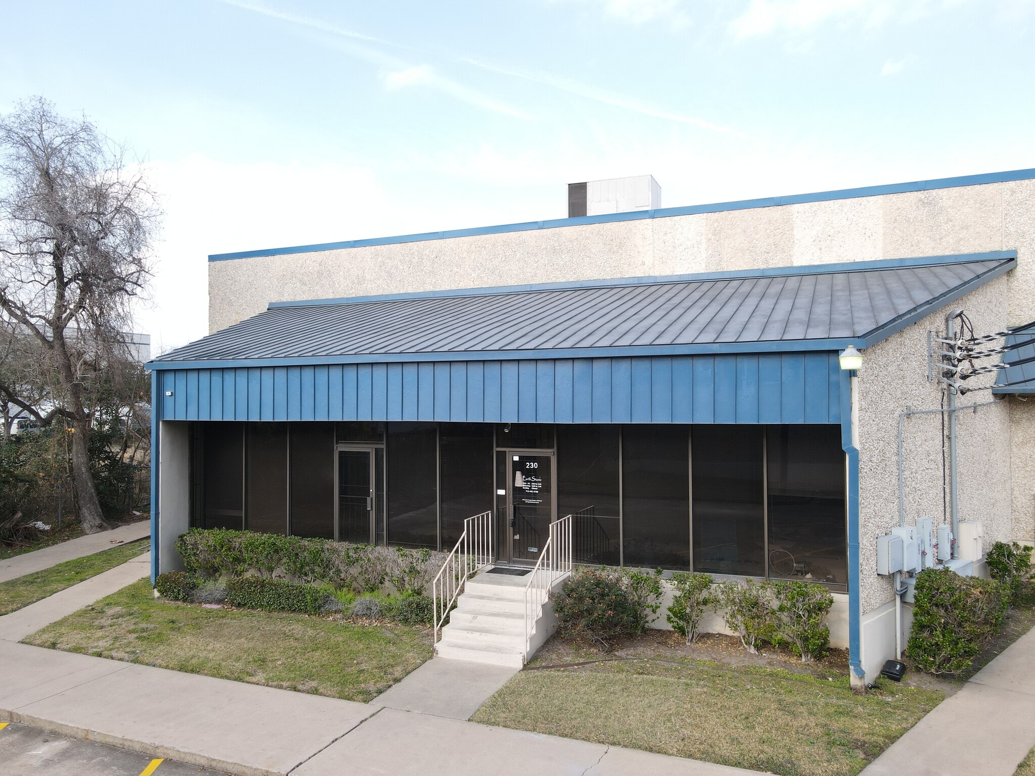 8700 Clay Rd, Houston, TX à louer Photo du bâtiment- Image 1 de 2