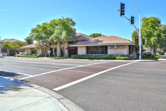 4032 N Miller Rd, Scottsdale, AZ for lease Building Photo- Image 2 of 3