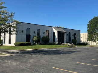 Plus de détails pour 5 E College Dr, Arlington Heights, IL - Bureau à vendre
